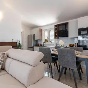  Appartement Amazing Sea View Apartment- Romantica Croatie