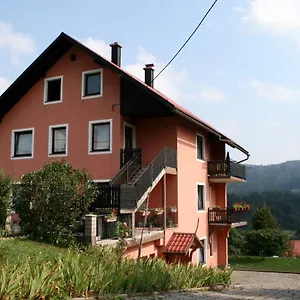 Ostanak kod kuće Zelena Oaza, Lokve